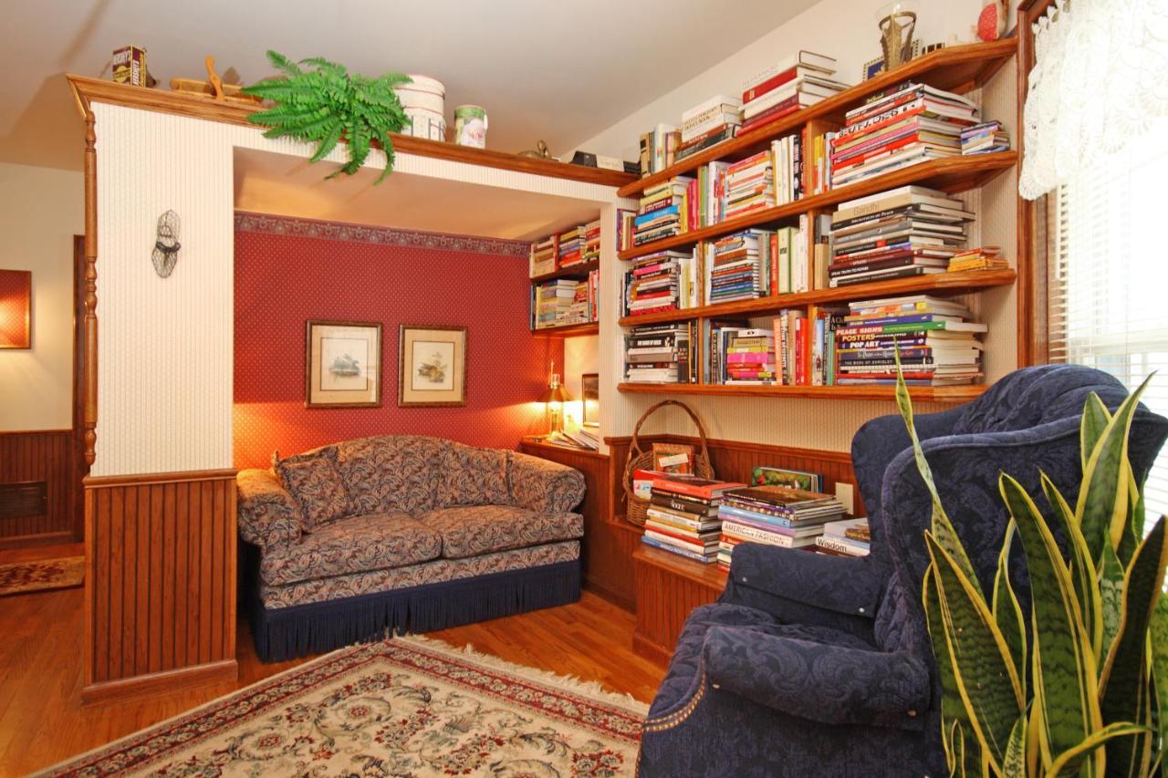 Yelton Manor Bed And Breakfast South Haven Bagian luar foto
