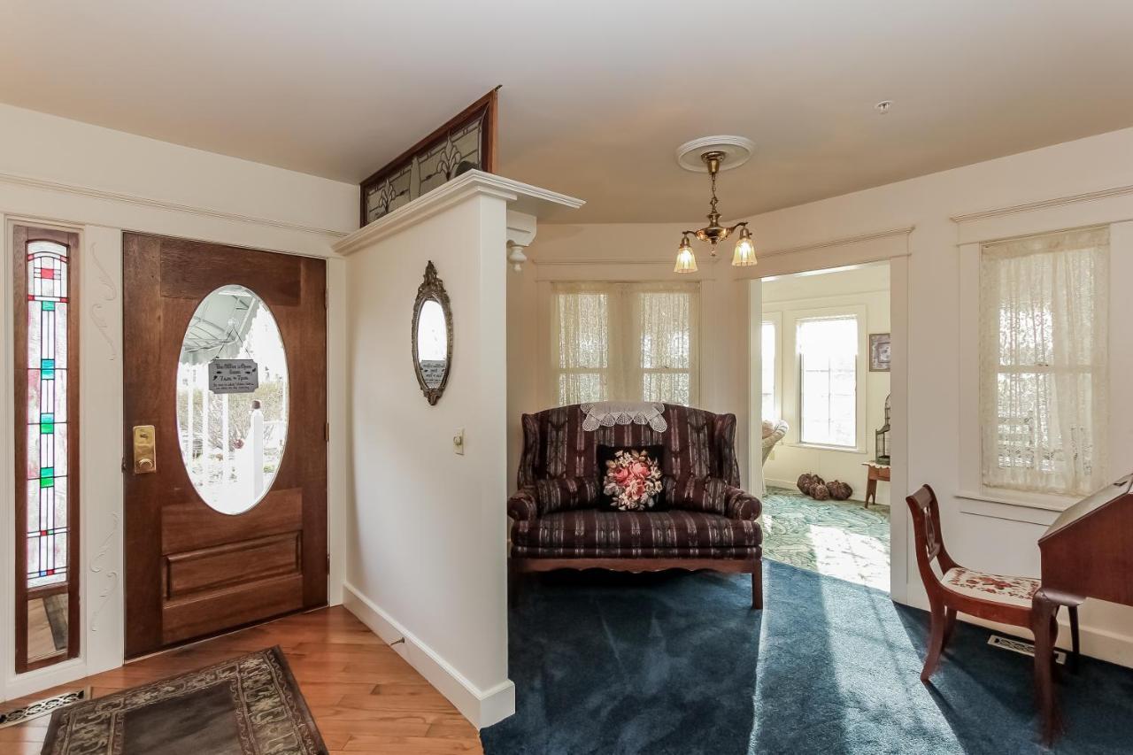Yelton Manor Bed And Breakfast South Haven Bagian luar foto