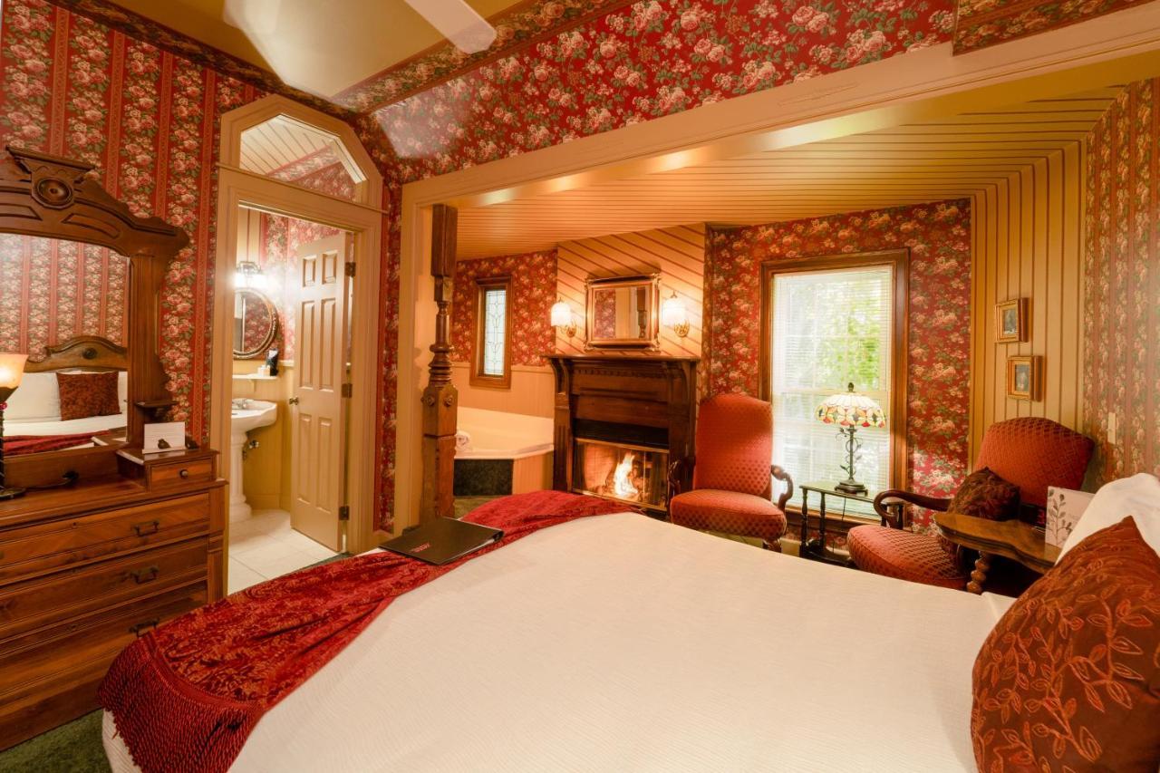 Yelton Manor Bed And Breakfast South Haven Ruang foto