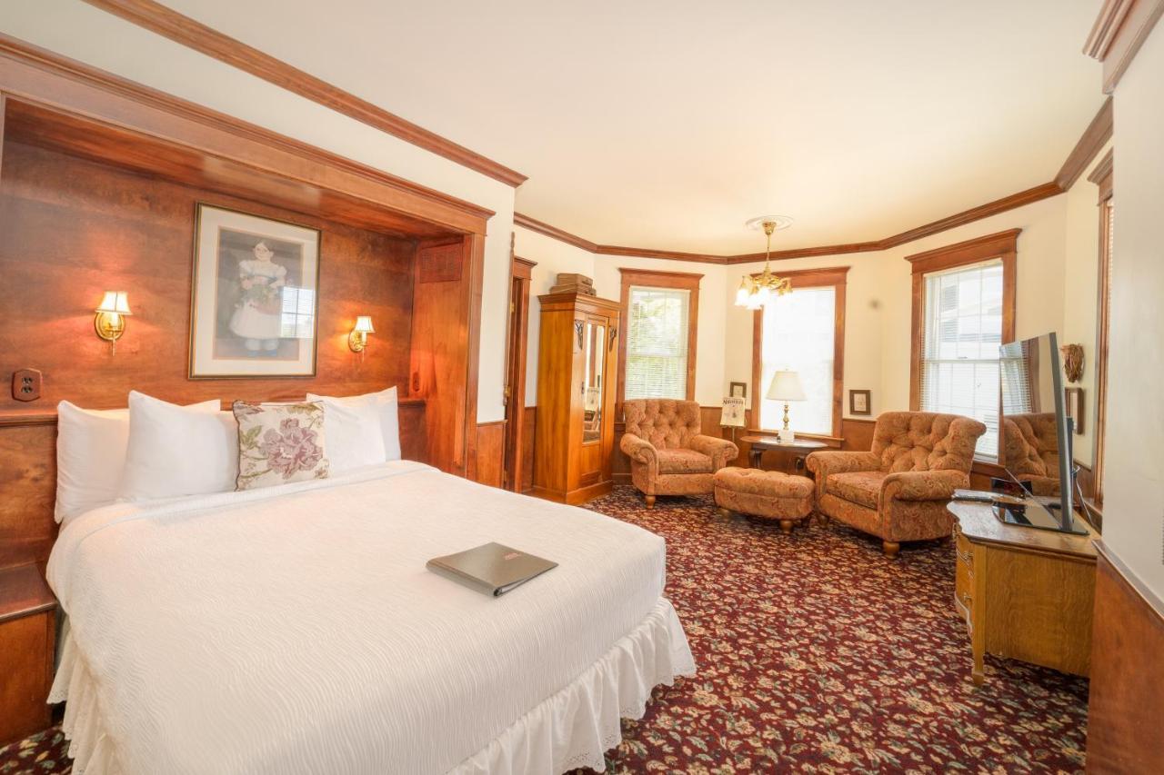 Yelton Manor Bed And Breakfast South Haven Ruang foto